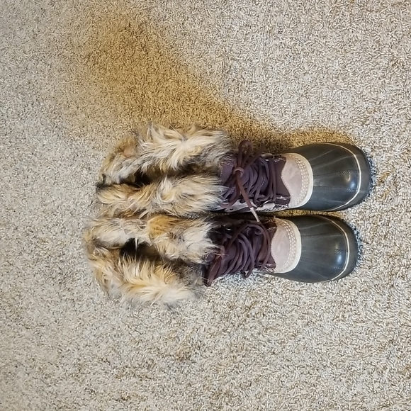 Sorel joan of arctic winter boots - Picture 2 of 13